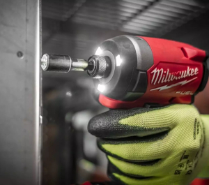 Milwaukee M18 FID3-0X – Máy vặn vít đầu lục giác mạnh mẽ, nhỏ gọn và thông minh