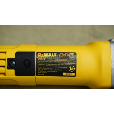 Máy mài góc 100mm Dewalt DW810B-B1