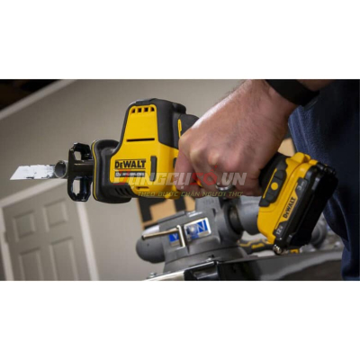 Thân máy cưa kiếm pin 20Vmax DeWALT DCS369B