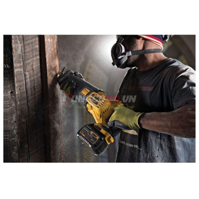 Máy cưa kiếm pin 54V DeWALT DCS388T2-KR