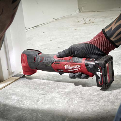 Máy cắt đa năng Milwaukee M12 FMT-0X 