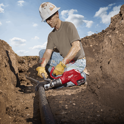 Máy cắt cáp ngầm M18™ FORCE LOGIC™ có điều khiển từ xa không dây Milwaukee M18 HCC75R-0C