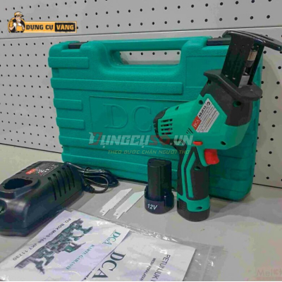 Máy cưa kiếm lưỡi cong pin 12V DCA ADJF15