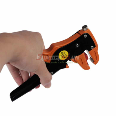Kềm tuốt dây điện mỏ quạ 0.5 – 6mm2 Asaki AK-9104