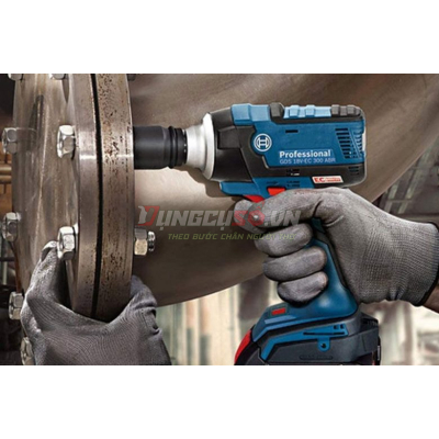 Máy siết bu lông động lực dùng pin 18V Bosch GDS 18V-EC 300-ABR (SOLO) (SẢN PHẨM BỎ MẪU)