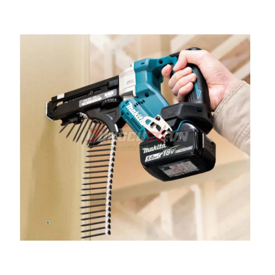 Máy vặn vít cuộn dùng pin 18V DFR551Z - chuyên cho vít dài Makita