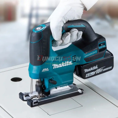 Máy cưa lọng dùng pin 18V Makita DJV184Z