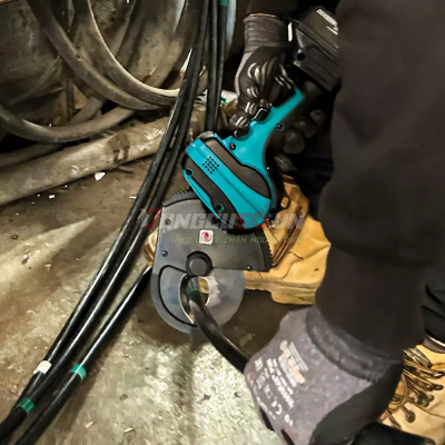 Máy cắt cáp dùng pin 18V Makita DTC101ZK
