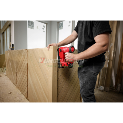 Máy bắn đinh 18GA Milwaukee M12 FCN18GS-0X