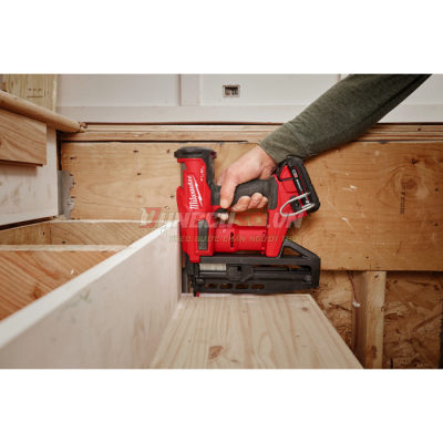 Máy Bắn Đinh Milwaukee M18 FN16GS