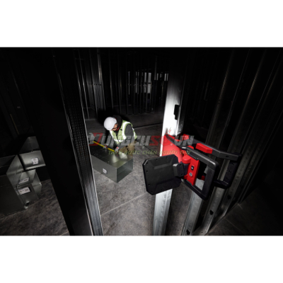 Đèn LED xoay 360° Milwaukee M18 PAL2