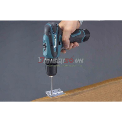 Máy khoan vặn vít pin 10.8V Makita DF330DWE