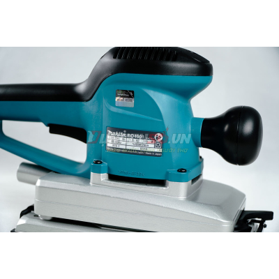 Máy chà nhám rung Makita BO4901