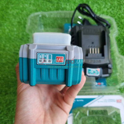 Bộ 1 pin TFBLI2002 và 1 sạc TFCLI2001E dùng pin 20V TOTAL - TFBCPK1214