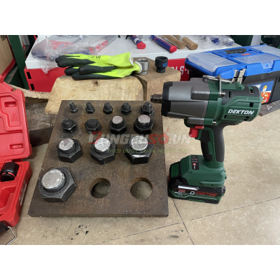 Máy siết bu lông dùng pin 800Nm Dekton M21-IW800Nm